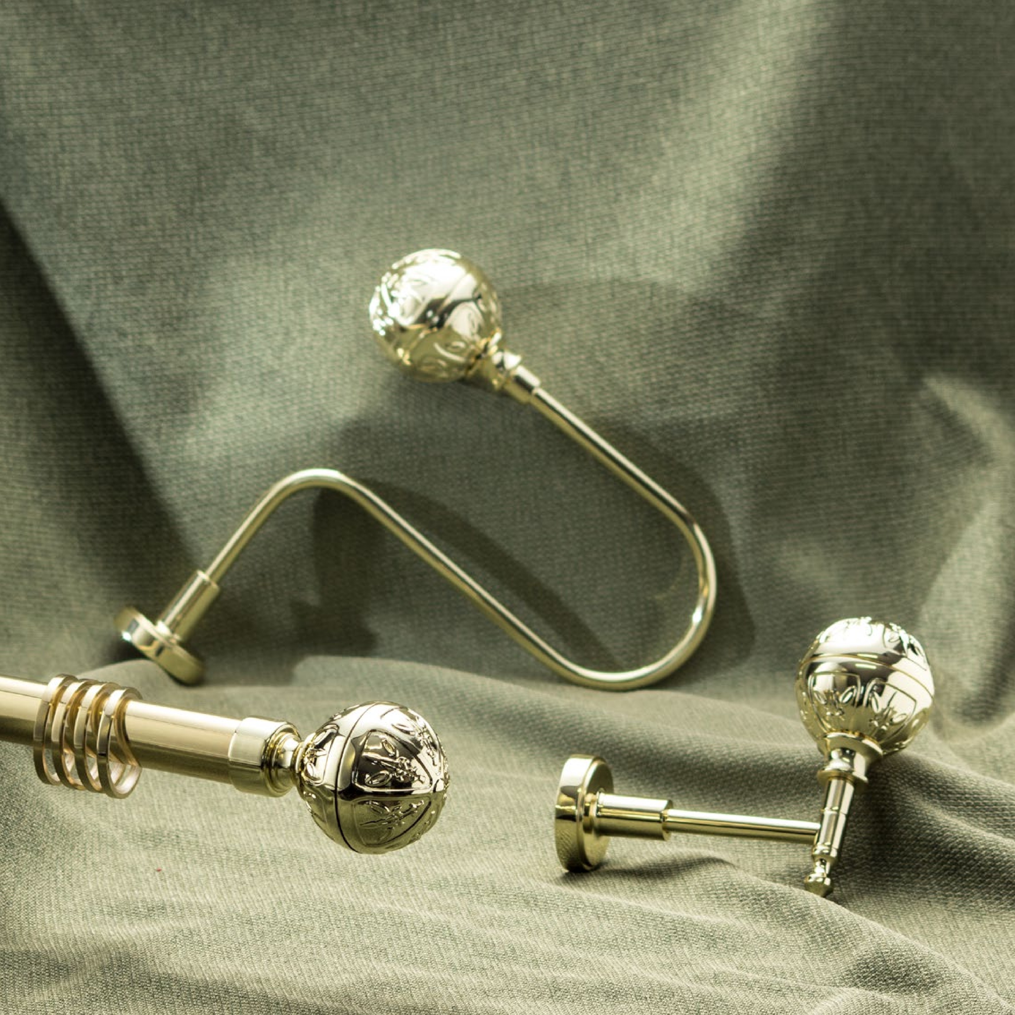 Decorative Curtain Poles gallery image 30
